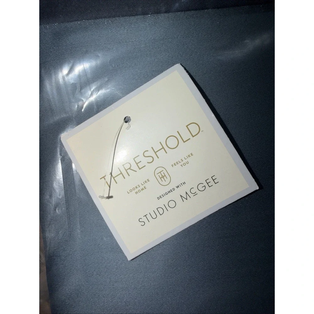 Threshold Twin XL  Performance Sheet Set (Blue) Flat sheet, Fitted, Pillowcase